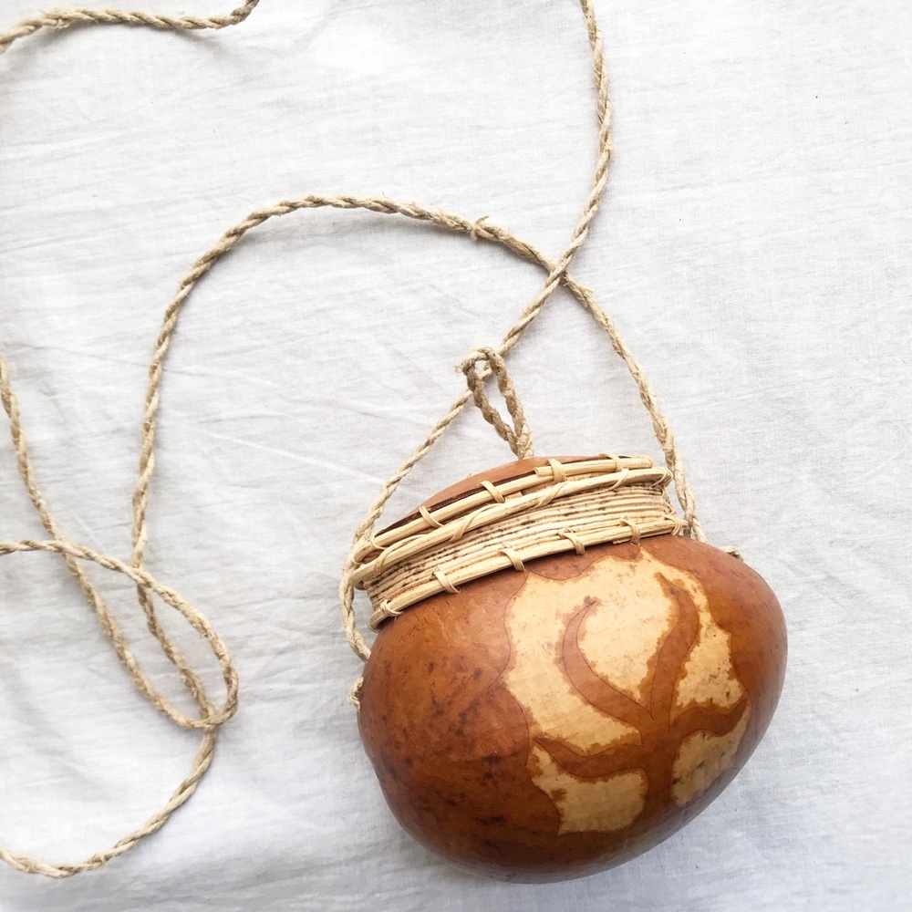 Handmade Coconut Shell Etched Woven Purse Bag